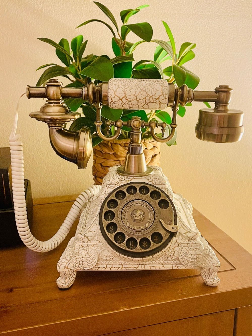 Vintage Style Rotary Dial Corded Telephone